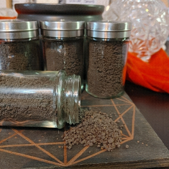 graveyard Dirt 1/3 cup - Picture 1 of 5